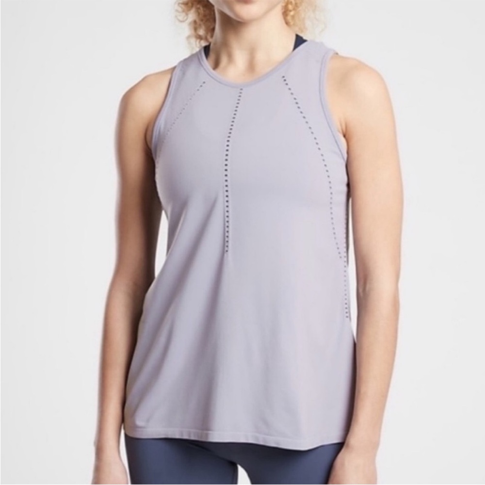 Athleta foothill tank Sz L lilac